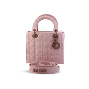 Elegant Blush Quilted Handbag with Chic Gold Hardware