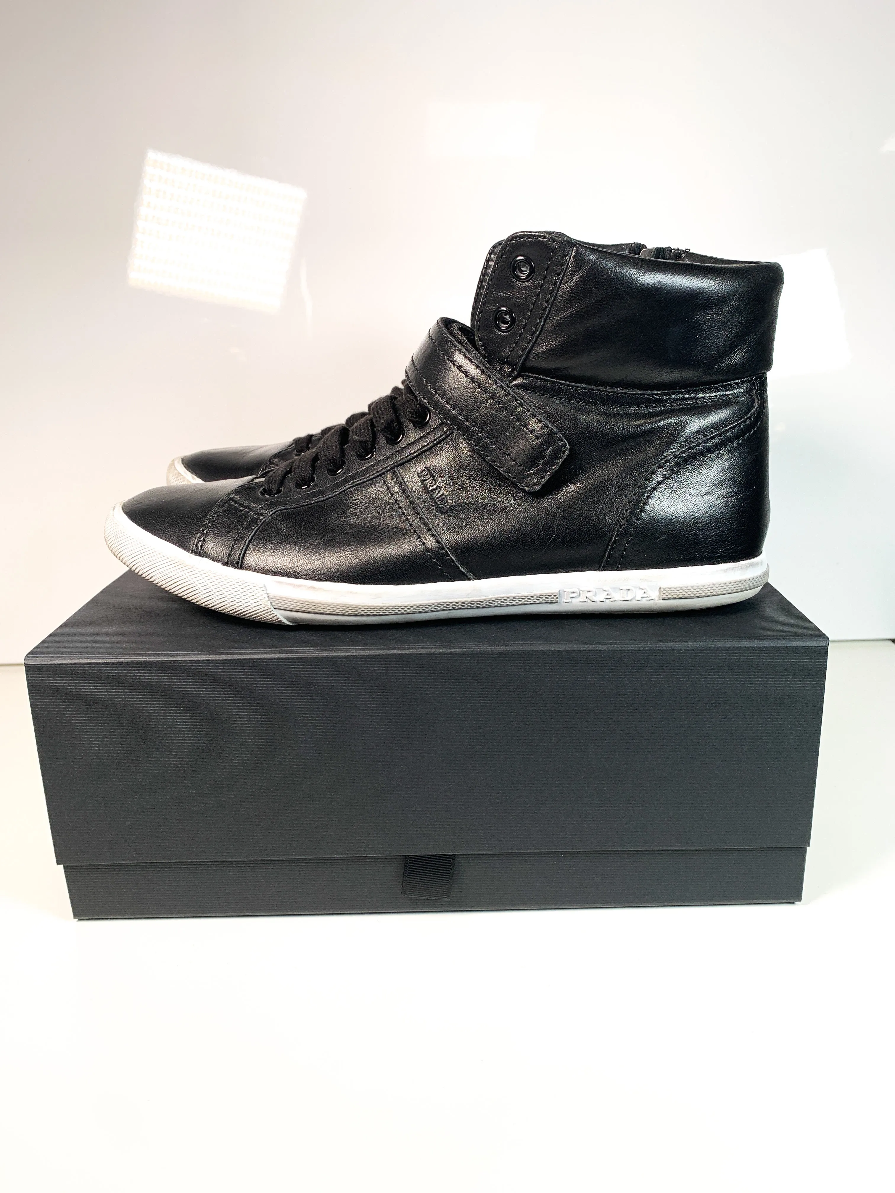 Men’s Prada Black High-Top Sneakers 40.5