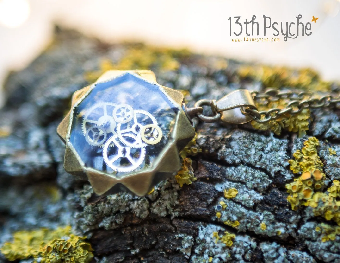 Steampunk gears resin pendant necklace